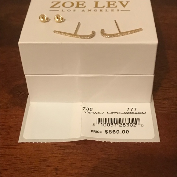 Zoe Lev 14K Yellow Gold Diamond Curved Bar Stud Earrings - Picture 12 of 17